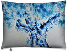 Load image into Gallery viewer, Joeleen tree on cushion
