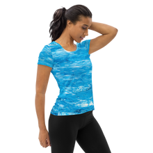 Load image into Gallery viewer, Flattering athletic T-shirt Fluid
